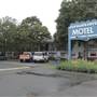 Captain's Cove Motel