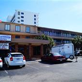 Oceaneer Motel