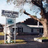 River Oaks Motel