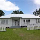 Shelter Neck
