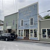 Russell's Old Tyme Shoppe