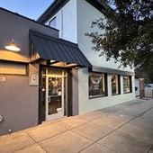 Dead Crow Comedy Club / Lush