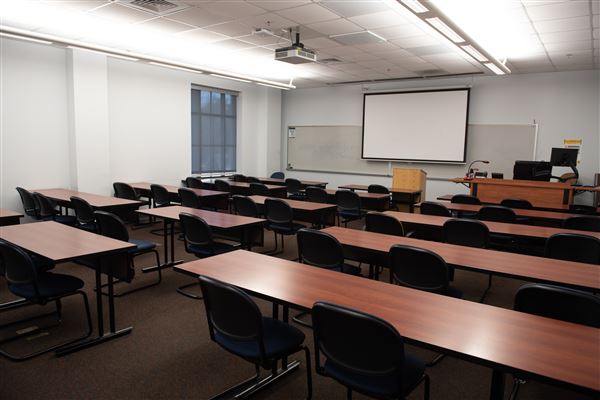 University of North Carolina at Wilmington - David Congdon Hall - UNCW