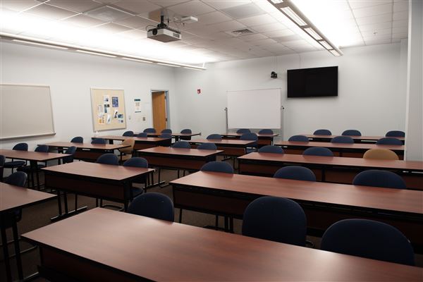 University of North Carolina at Wilmington - David Congdon Hall - UNCW