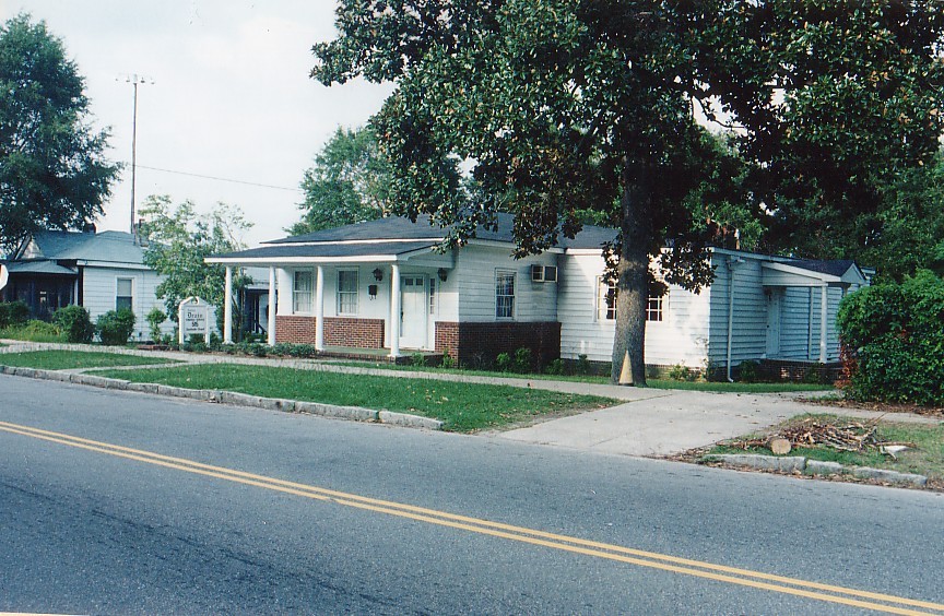 Locations Hub - Adkins Drain Funeral Service