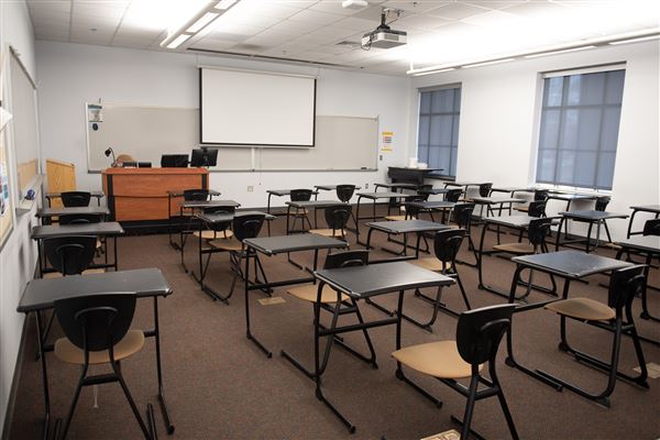 University of North Carolina at Wilmington - David Congdon Hall - UNCW
