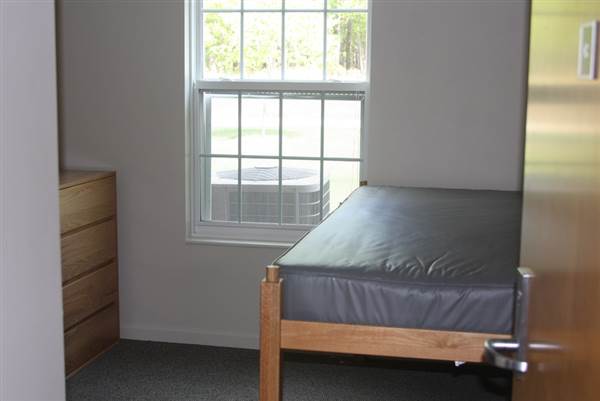 University of North Carolina at Wilmington - Seahawk Crossing Apartments