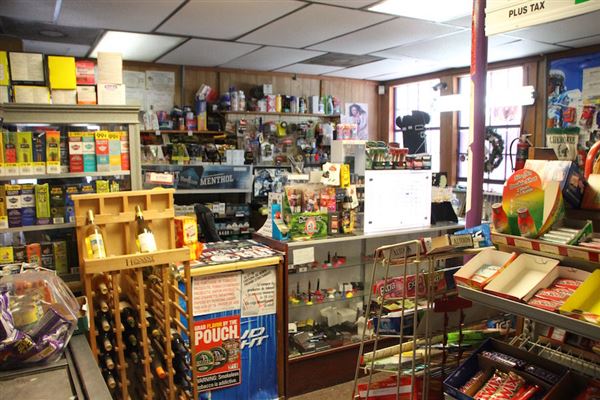 the beverage barn and tobacco outlet The Beverage Barn in Bandon,