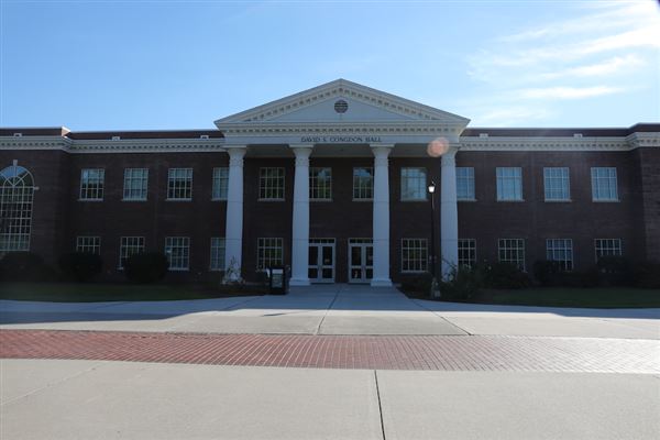 University of North Carolina at Wilmington - David Congdon Hall - UNCW