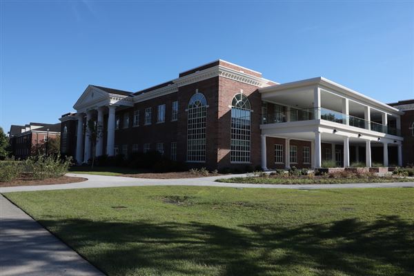 University of North Carolina at Wilmington - David Congdon Hall - UNCW